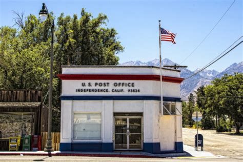 nearest post office to my location.